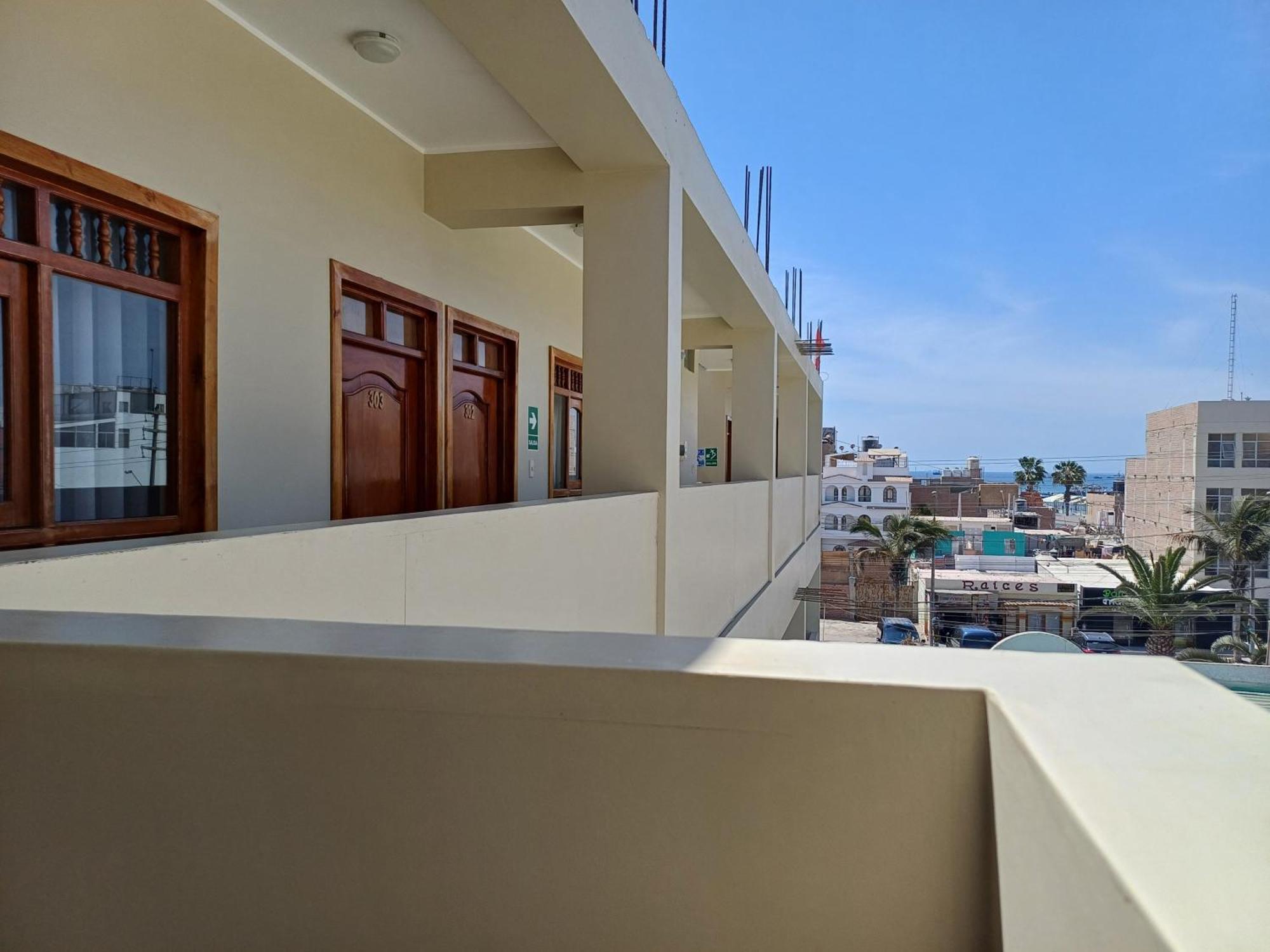 Arena Hostal باراكاس المظهر الخارجي الصورة